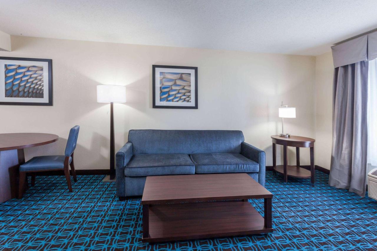 Wingate By Wyndham Chicago Schaumburg Hotel Buitenkant foto
